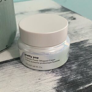 Saturday Skin Pretty Pop Probiotic Power Whipped Cream